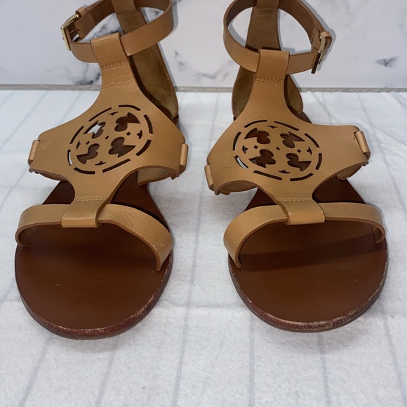 TORY BURCH Claire Capri Logo THONG Wedge LEATHER Sandals 7 Tan Fabulous Brown - Picture 3 of 12